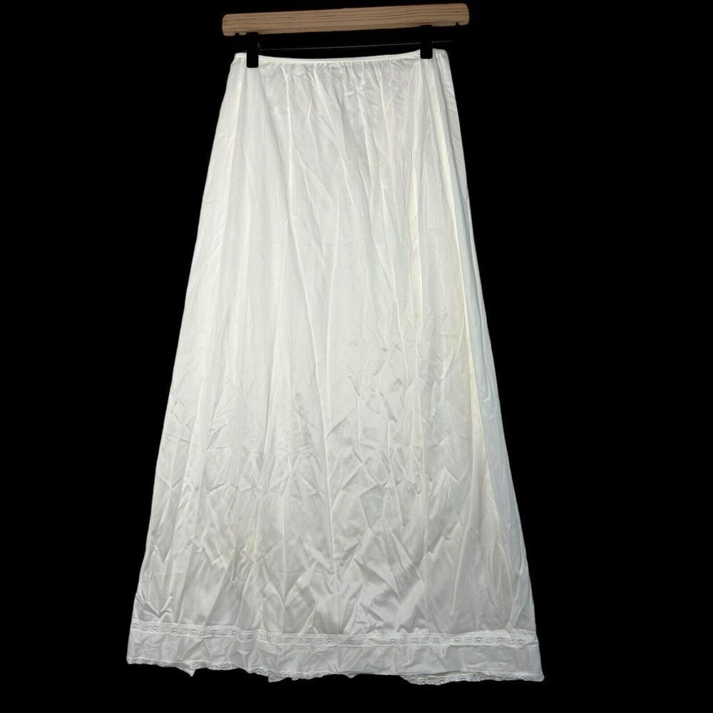 Vintage Sear The Doesn’t Slip Maxi Long‎ Lace Ivory Half Slit Size Medium 27-29
